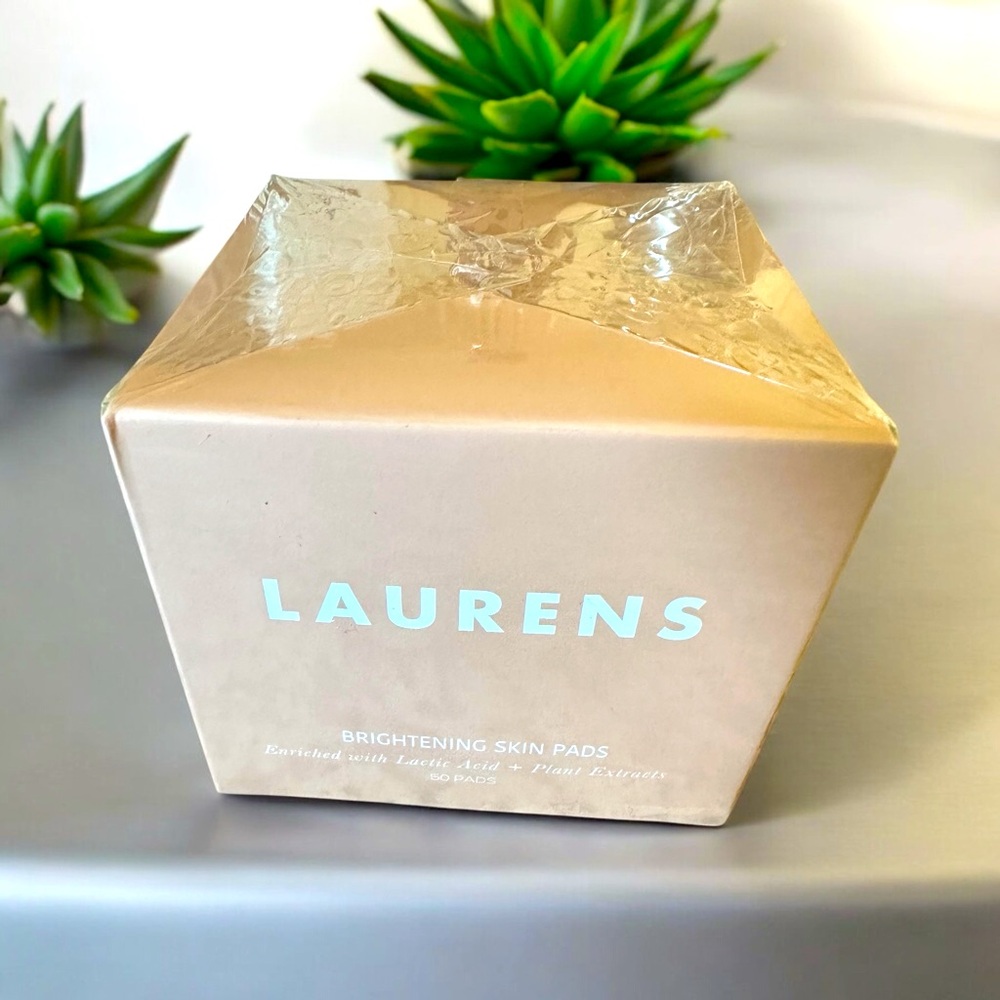 🩷🆕🩷 Laurens Skincare Brightening Skin Pads